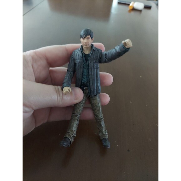 McFarlane Toys The Walking Dead Gareth 5" Action Figure Series 7 Figurine - Picture 7 of 7